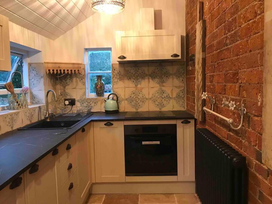 Priory Meadow Cottage Long Bennington Extérieur photo
